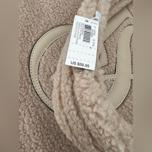 Victoria’s Secret Tan Sherpa Tote Bag - Picture 8 of 8